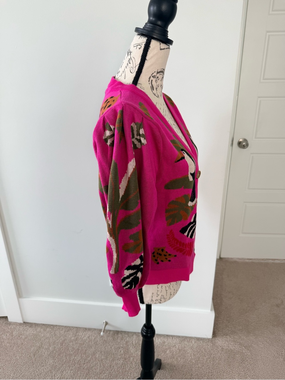 FARM Rio Tropical Toucan Print Cardigan Sweater Size M - Picture 8 of 9